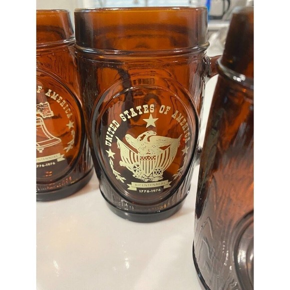 USA Bicentennial 1776-1976 Amber color Large 5 1/2" tall Glass Mugs vintage - Picture 3 of 9
